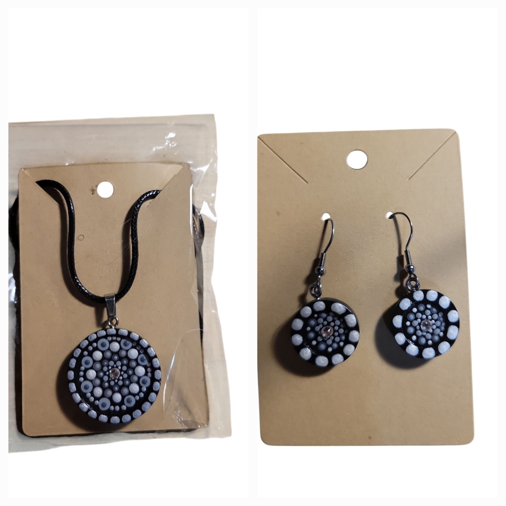Handmade Mandala Art Necklace And Earring Set